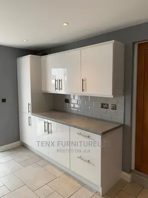 Kitchen Cabinet With Worktop