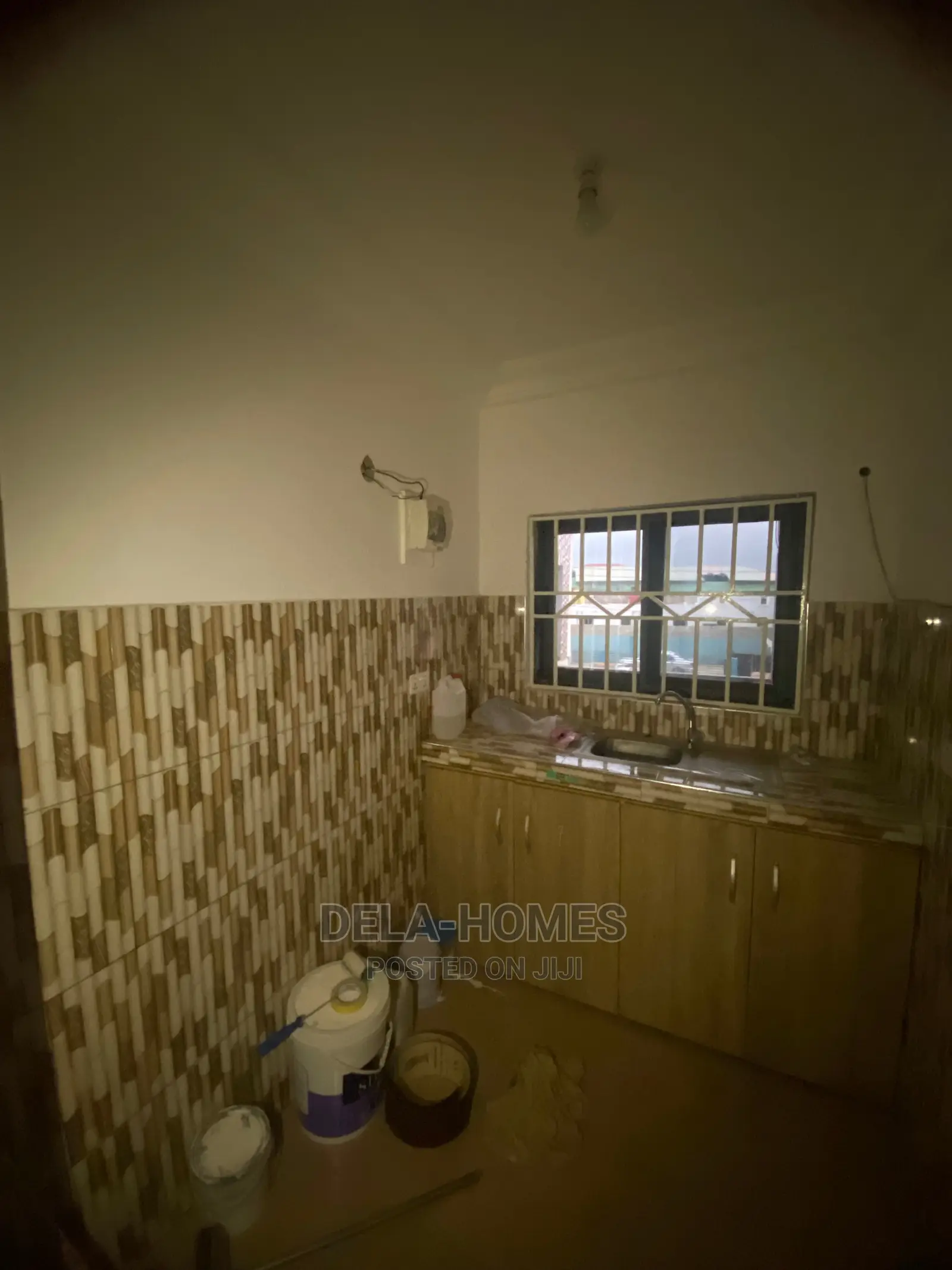 Chamber N Hall Sc for Rent at Lakeside Estate.