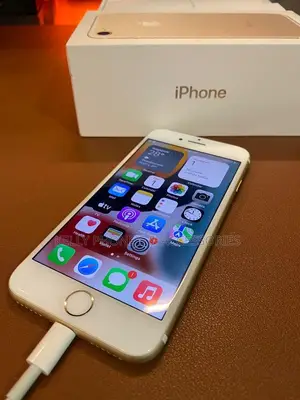 New Apple iPhone 7 32 GB Gold