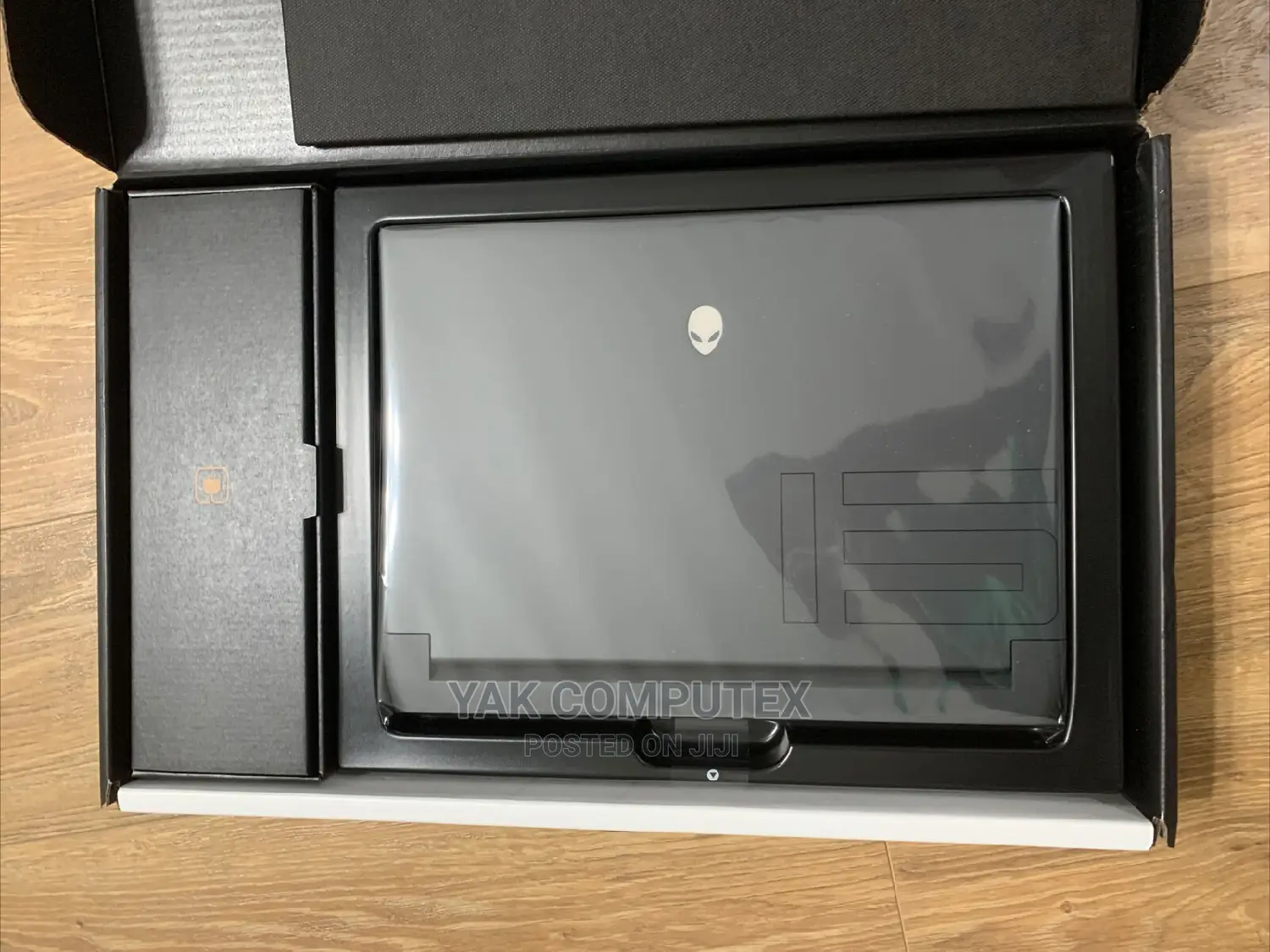 New Laptop Dell Alienware M15 R7 32GB Intel Core i9 SSD 1T