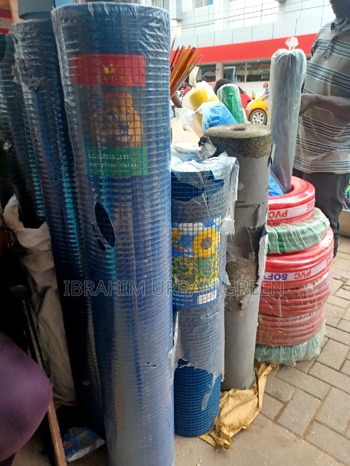 1⁄2x1⁄2 Wire Mesh Blue Net 4 Feet