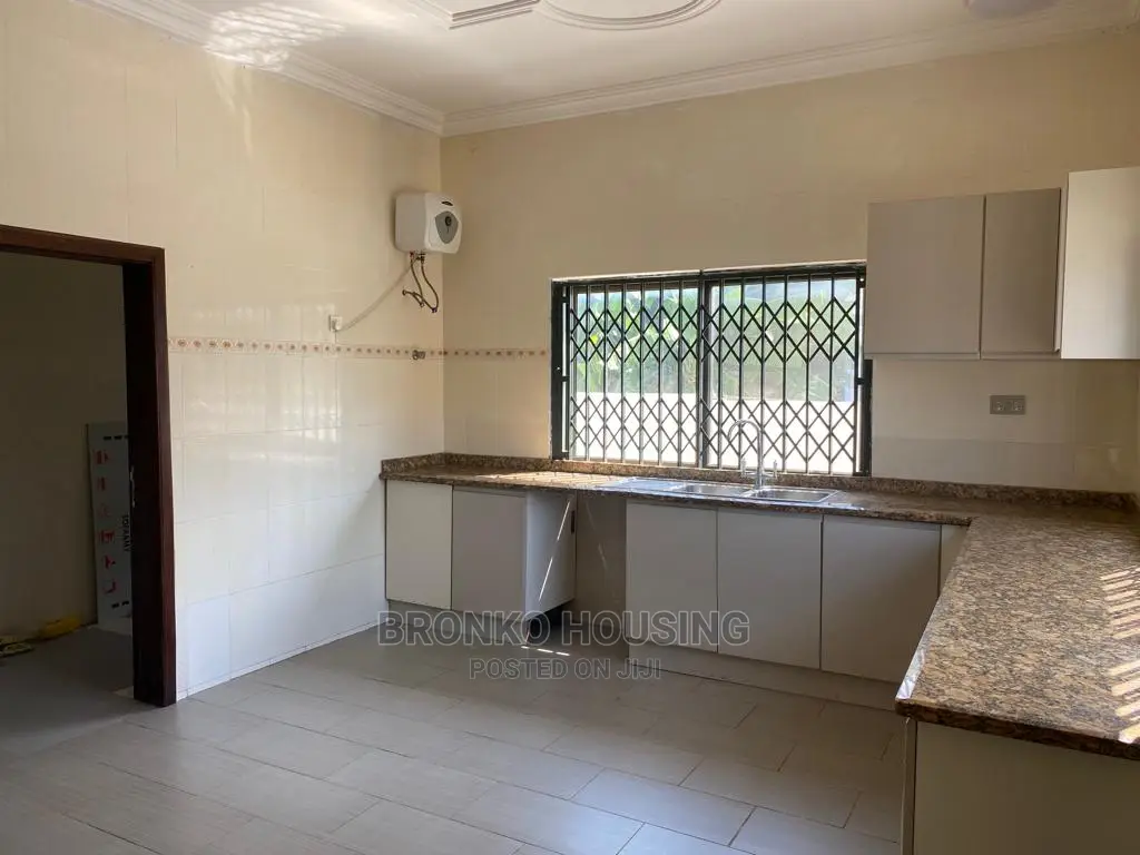 4bdrm House in Bronko Housing, Spintex for rent
