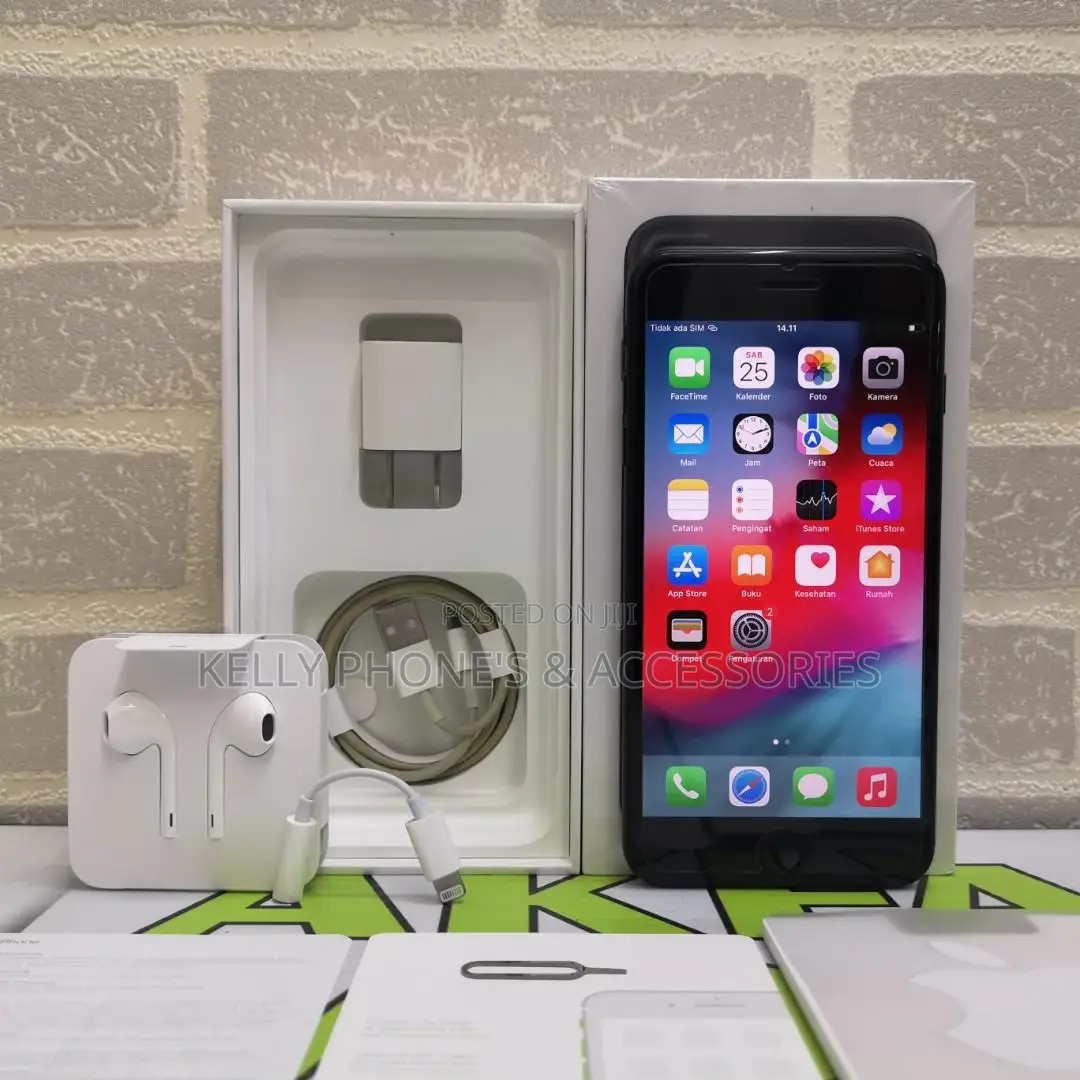 New Apple iPhone 7 Plus 128 GB Black