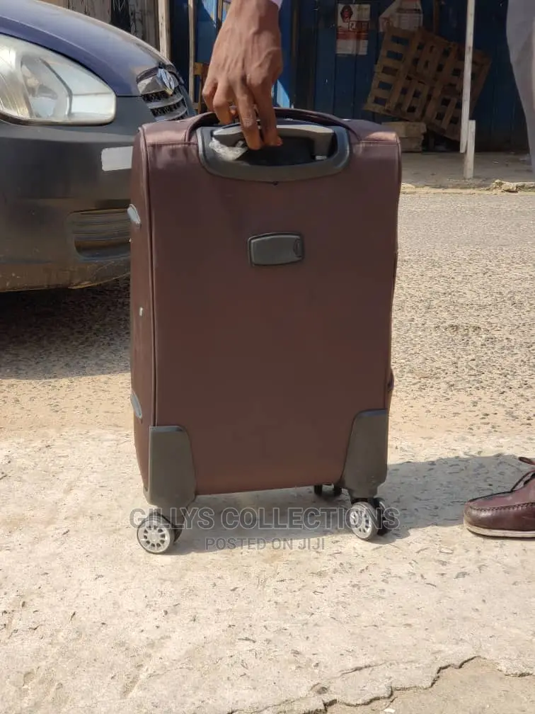 Traveling Bag Luggage Wheel Bag