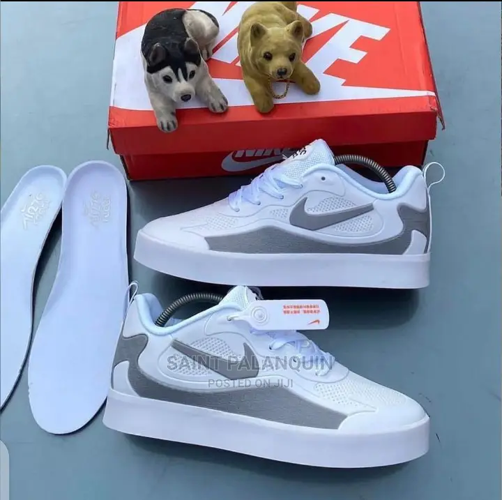 Nike Tiempo
