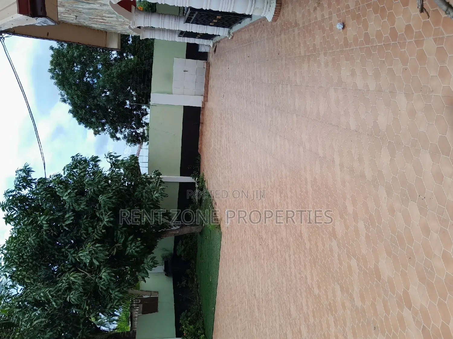 4bdrm House in Pokuase for rent