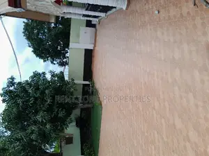 4bdrm House in Pokuase for rent