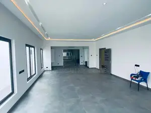 5bdrm Townhouse / Terrace in Skm, US Embassy Area for rent