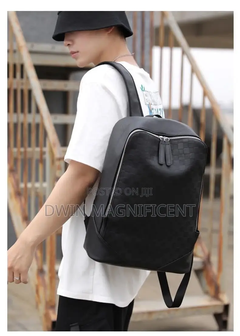 V Backpack