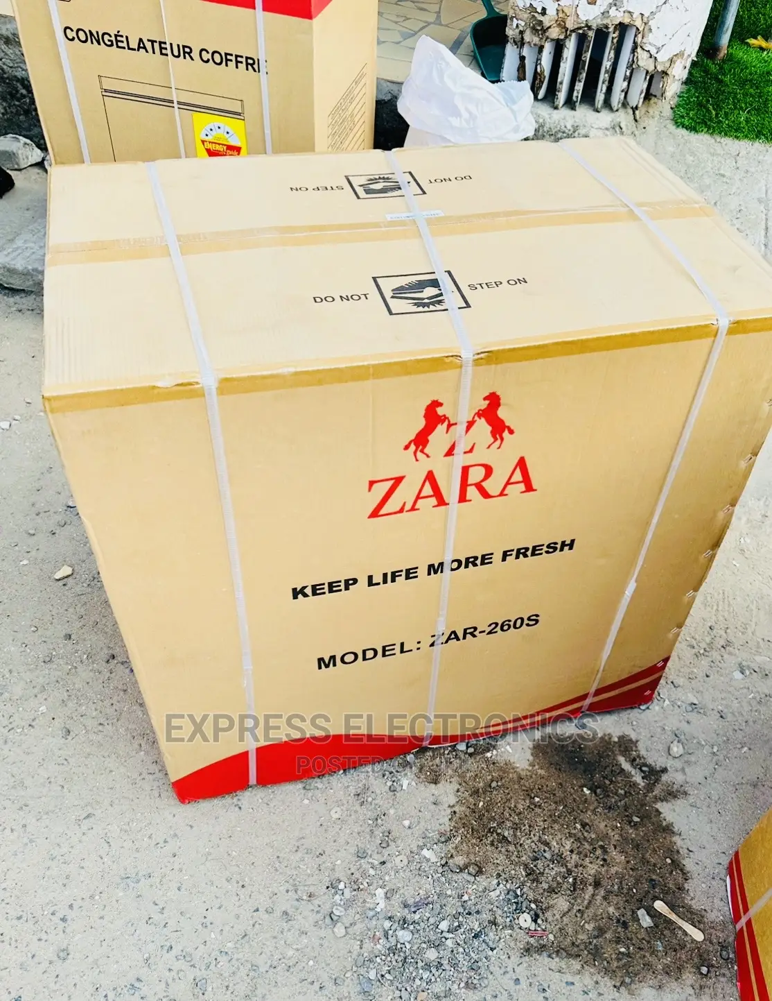 Cool Pretty  Price Zara -260s. 200 Litres Freezer