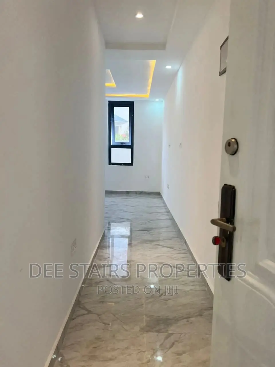5bdrm House in Tsse Addo Behind for sale