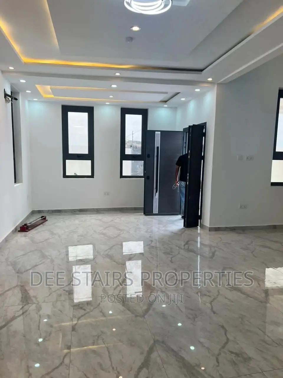 5bdrm House in Tsse Addo Behind for sale