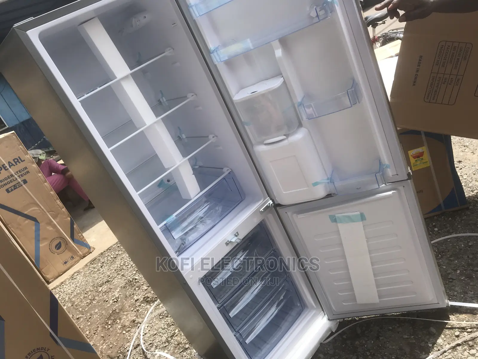Pearl Fridge PF-330BWD (251L) Cool Led Internal Lightening