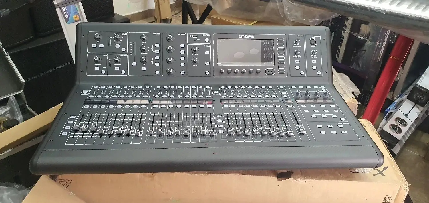 Midas M32 Live