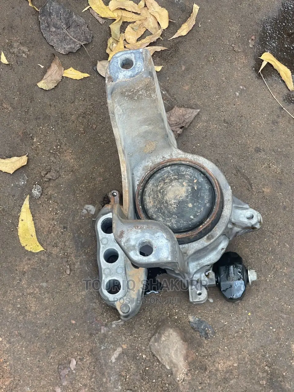 Honda Civic Engine Seat in Abossey Okai Vehicle Parts & Accessories