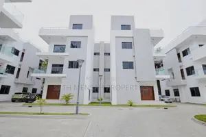 Furnished 5bdrm Townhouse / Terrace in Airport Residential Area