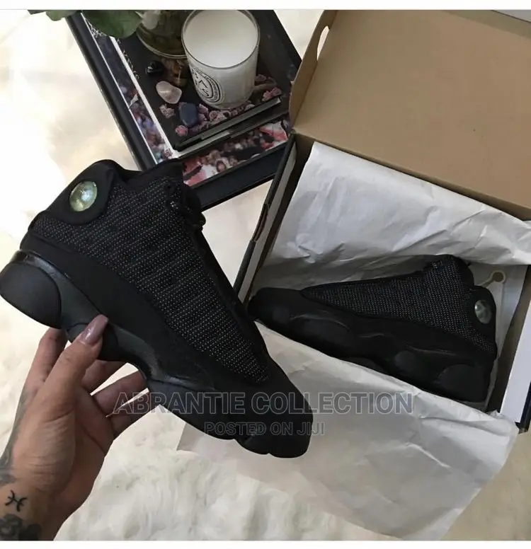 Air Jordan Retro 13 Black Cat