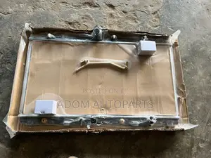 Photo - Toyota Camry Spider Radiator Water Tank 2012 2013 2014