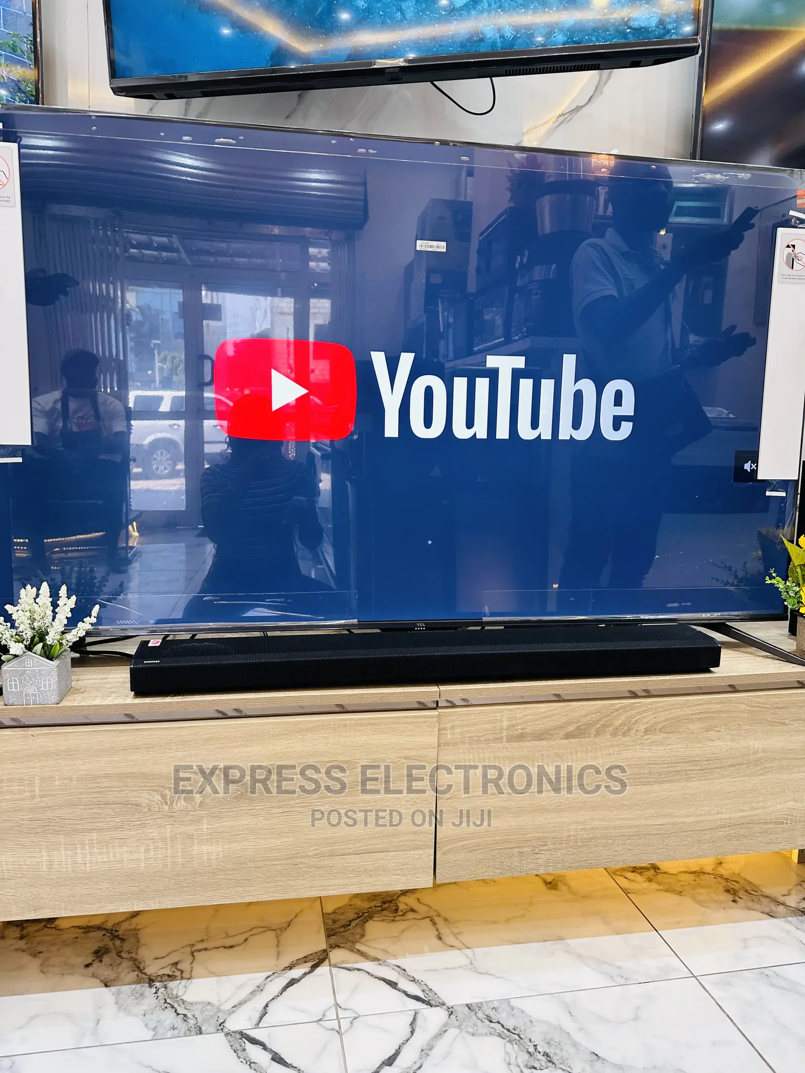 Quad Cord Processor UHD Smart TCL 50”P635