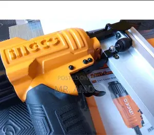 2 In 1 Combo Air Brad Nailer With Connectors - Acn50401