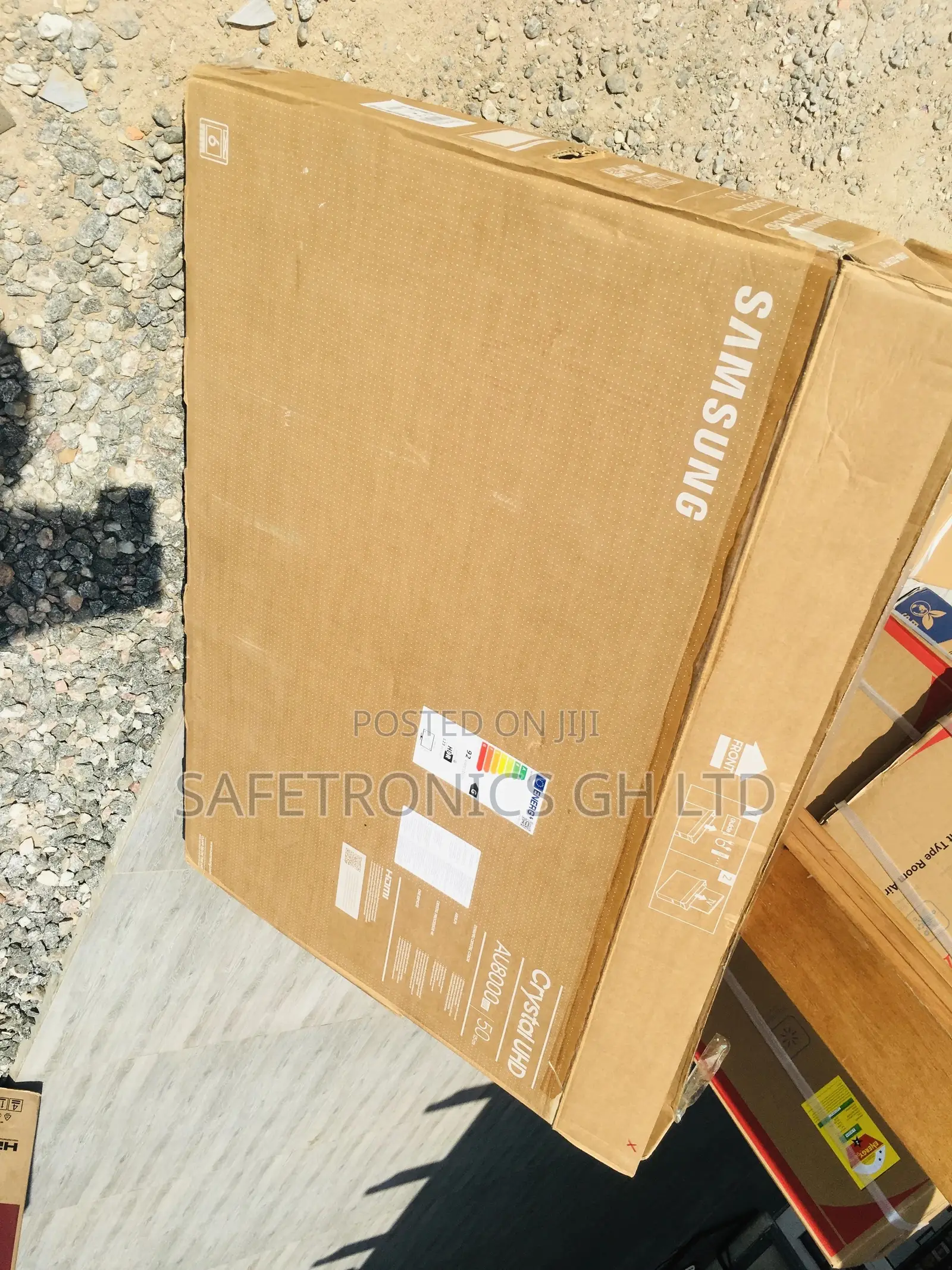 Samsung AU80 UHD 50 Inches LED Glossy Tv 