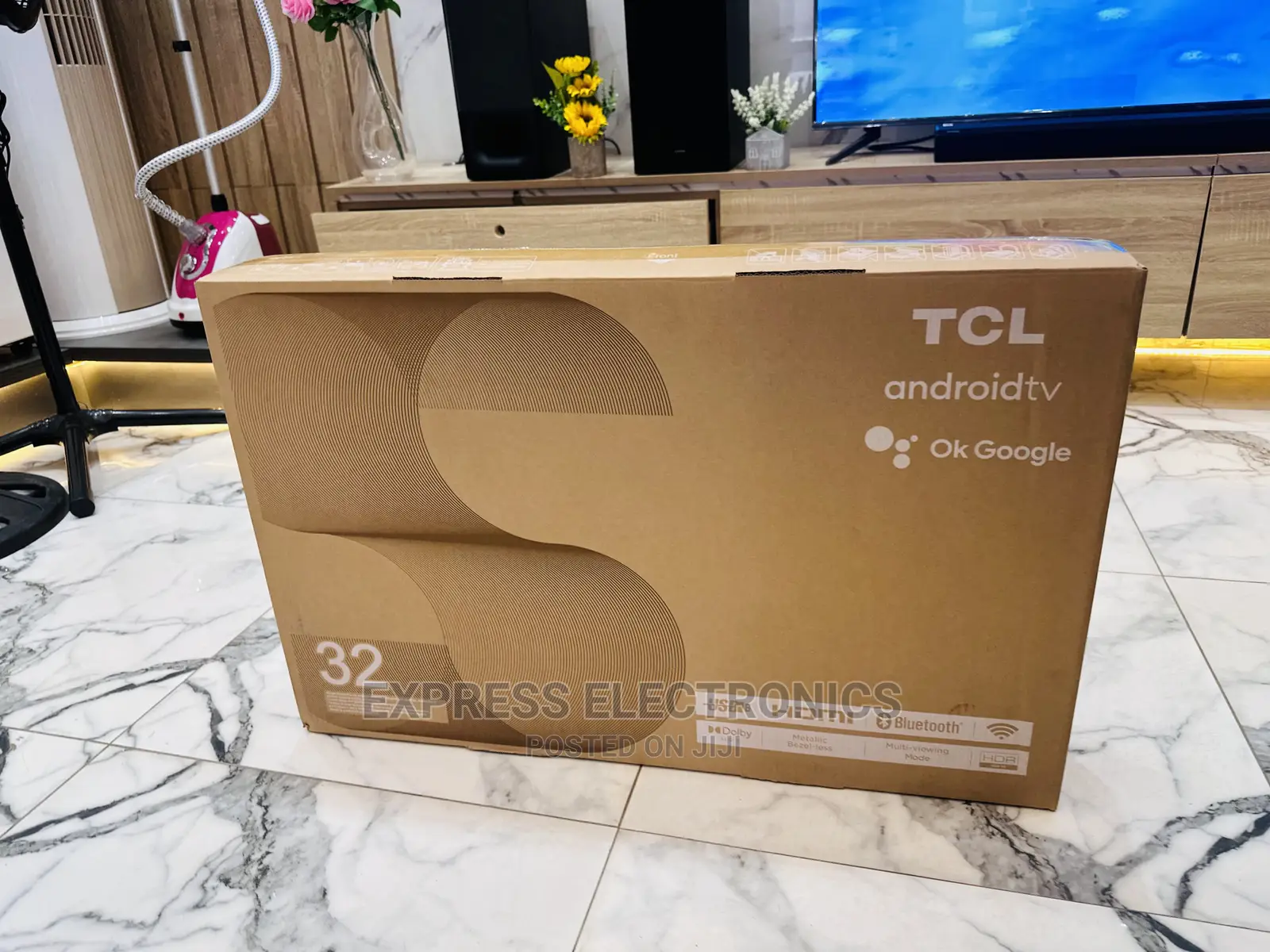 Bright and Brilliant FHD TCL 32S5400A Smart Android