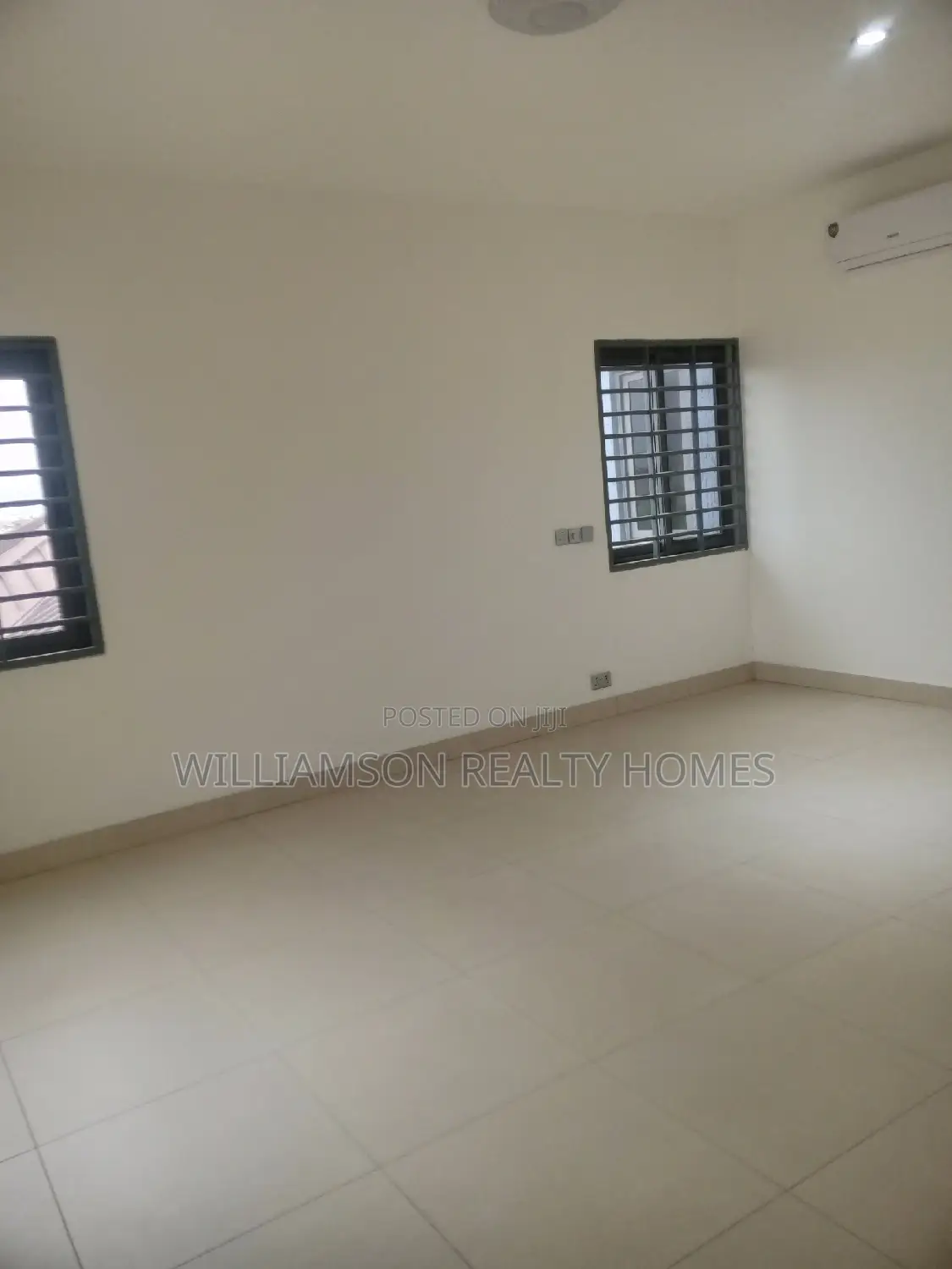 5bdrm House in Hfc Estate Area, Spintex for rent