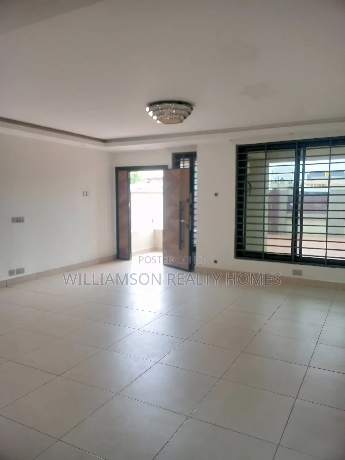 5bdrm House in Hfc Estate Area, Spintex for rent