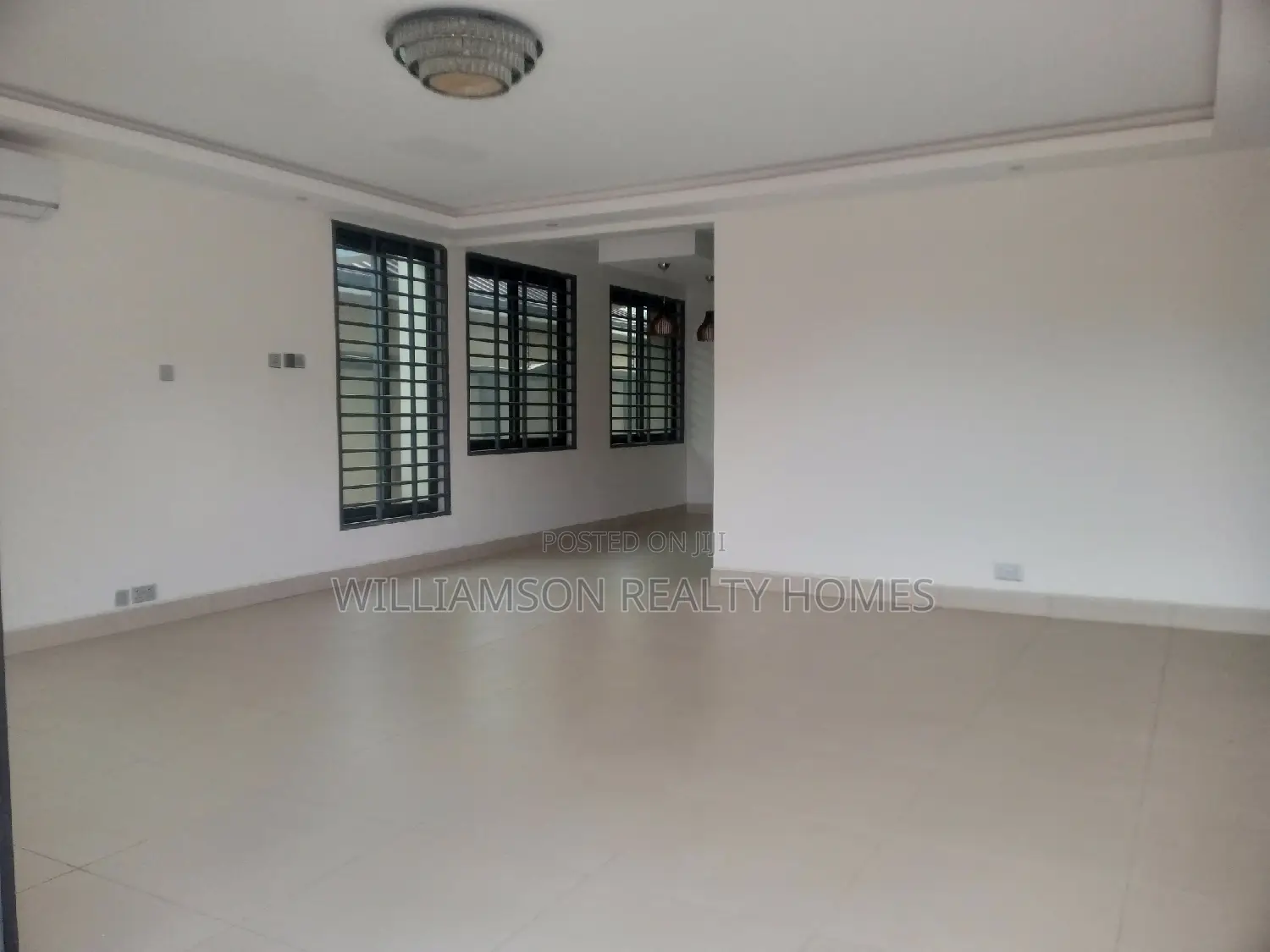 5bdrm House in Hfc Estate Area, Spintex for rent