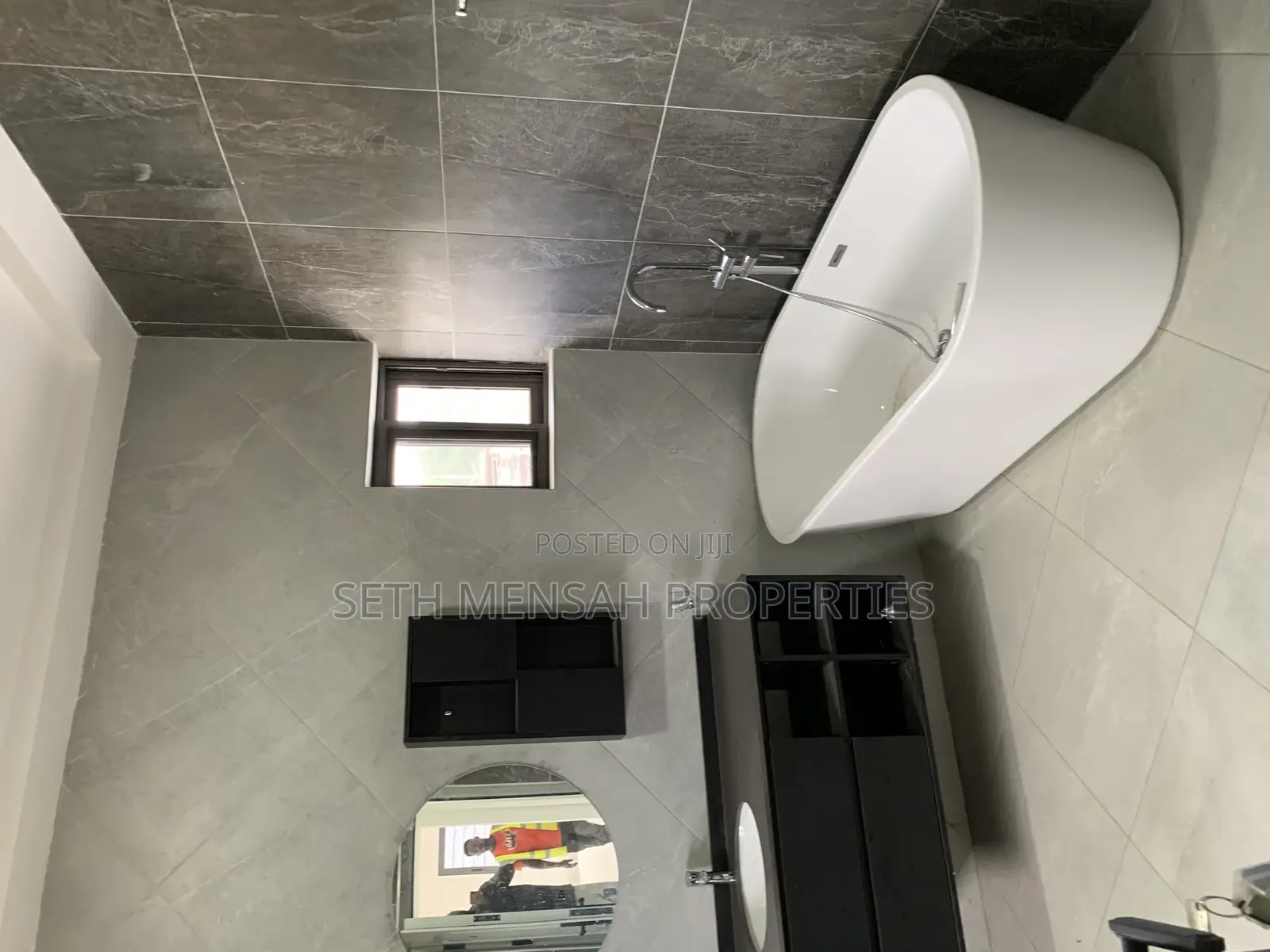 5bdrm House in Achimota for sale