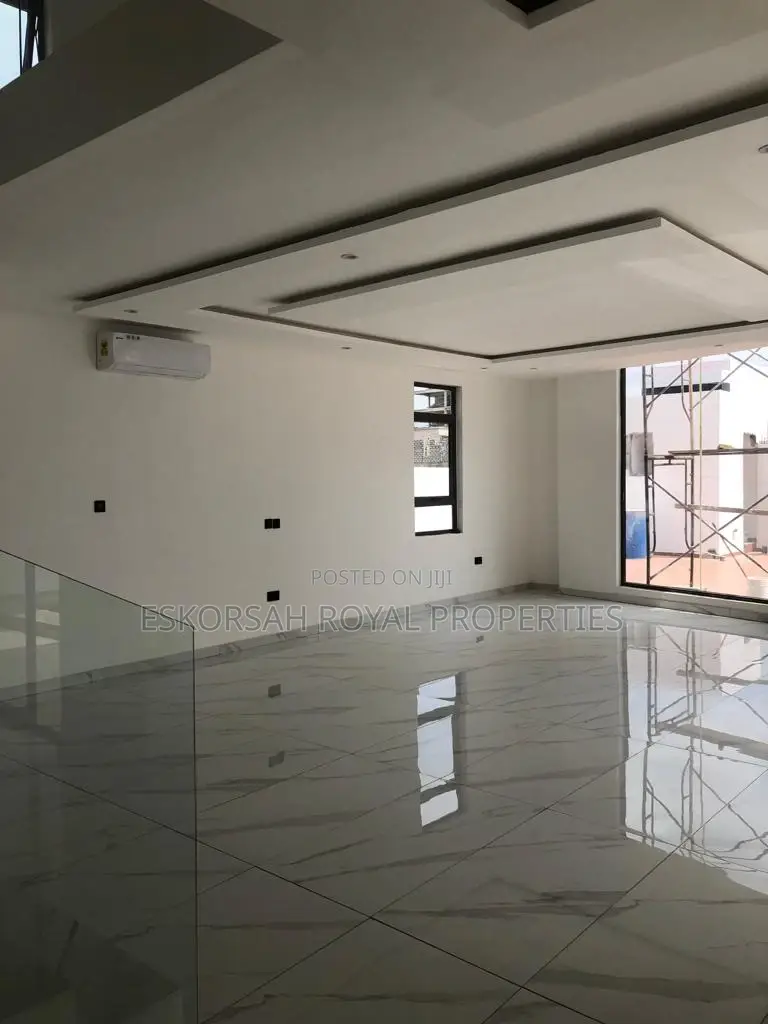 4bdrm House in East Legon for sale