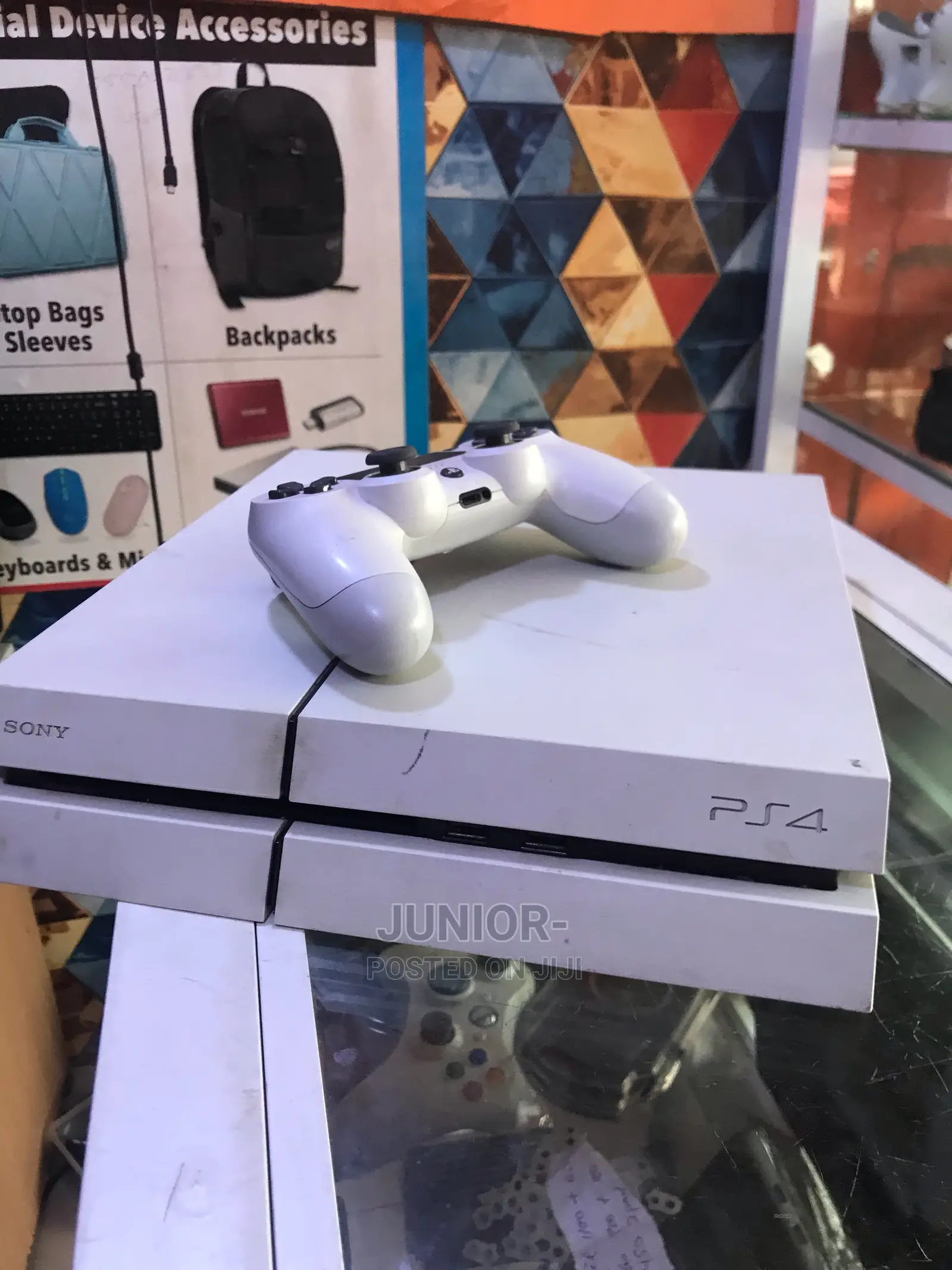 Ps4 Jailbreak and More Games Hdmi and All Accessories