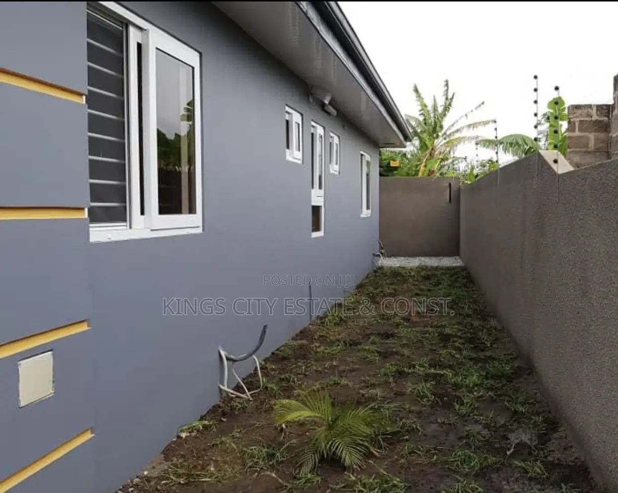 2bdrm House in Odumasi-Estate, Oyarifa Mall Area for sale