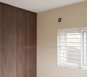 2bdrm House in Odumasi-Estate, Oyarifa Mall Area for sale
