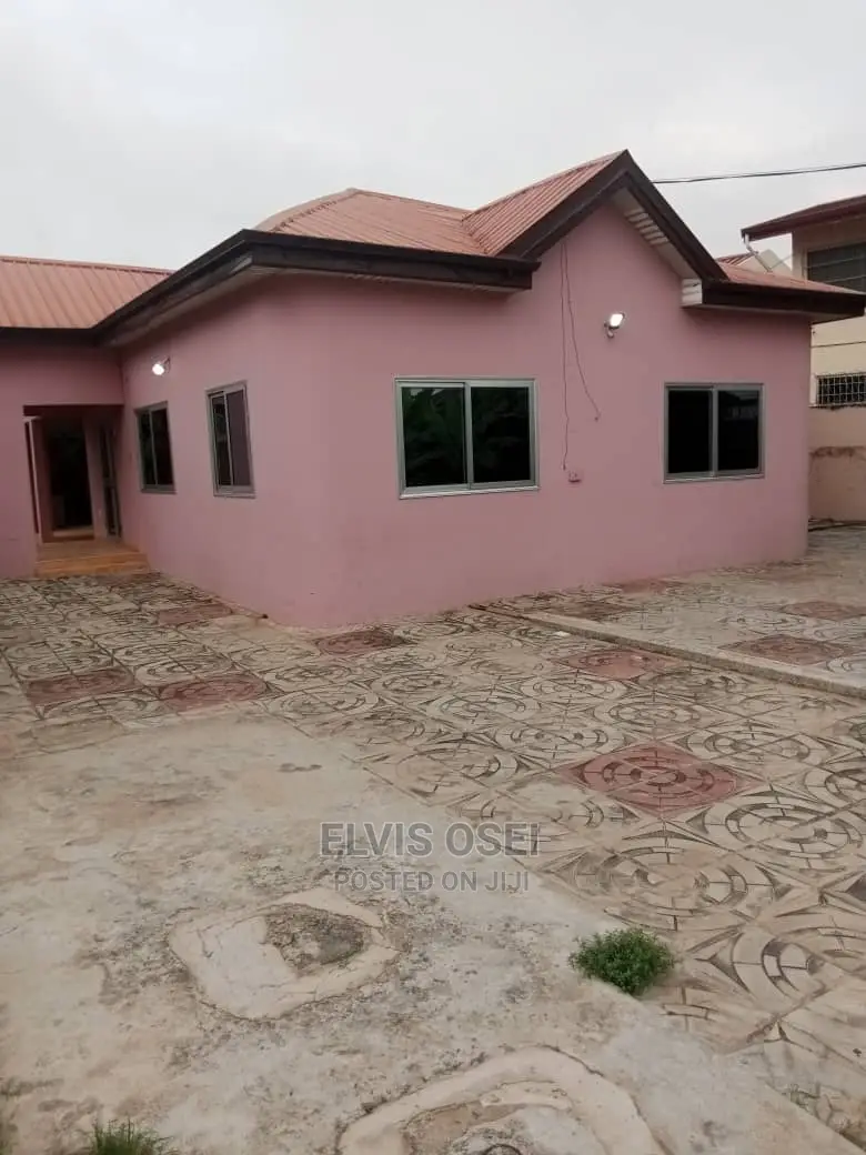 3bdrm House in Scc Atta Moses, Weija for rent