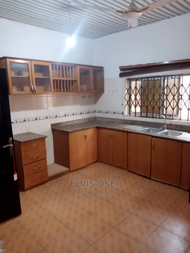 3bdrm House in Scc Atta Moses, Weija for rent