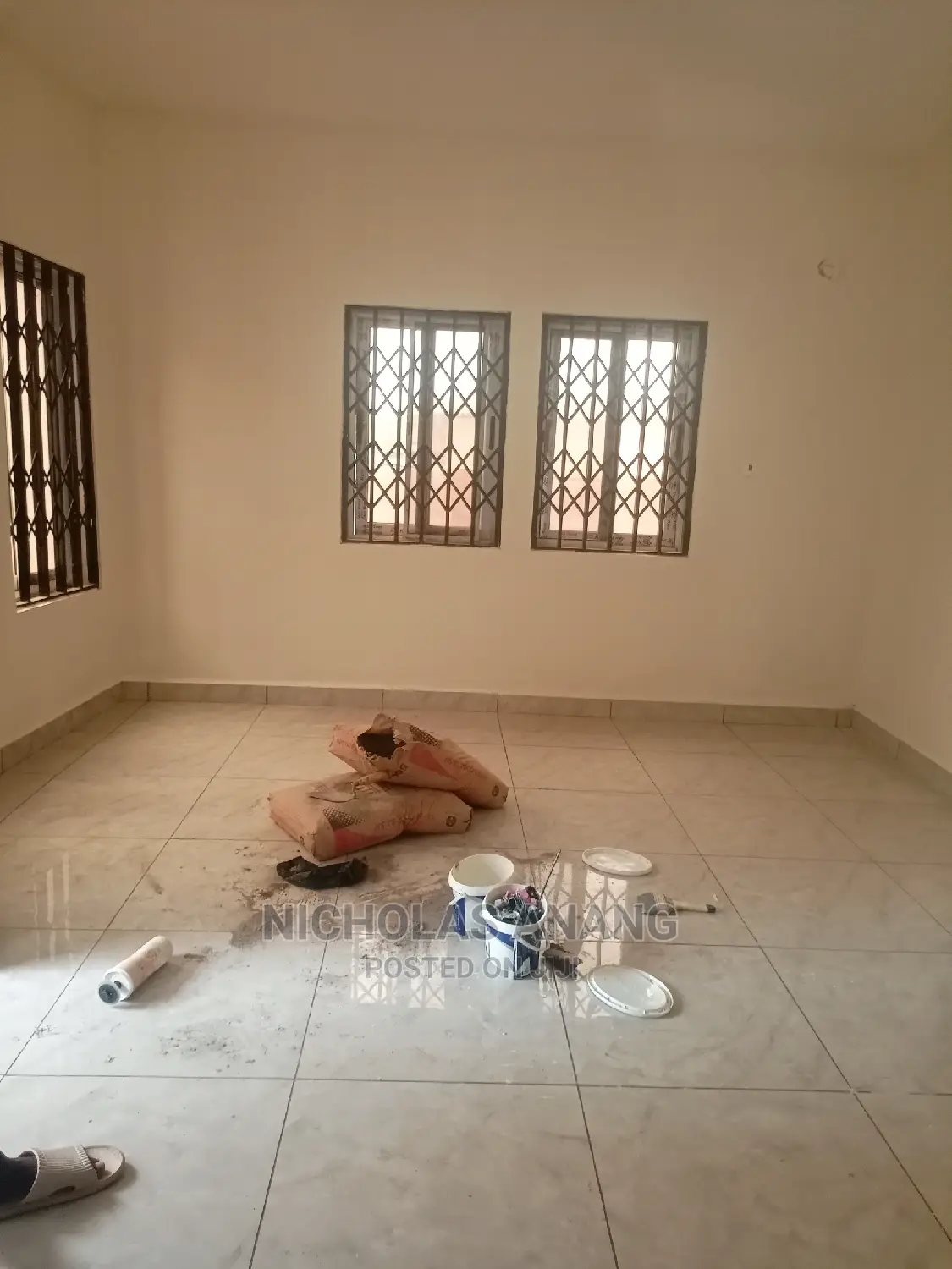 2bdrm Apartment in Dorns Properties, New Town for rent