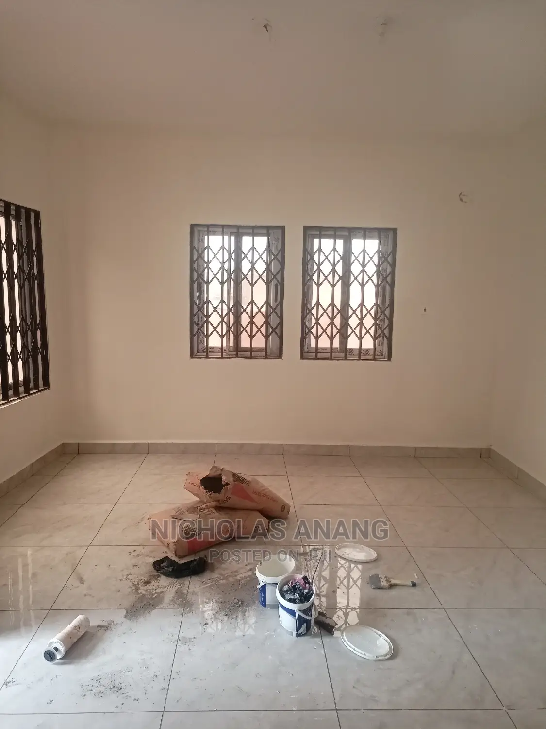 2bdrm Apartment in Dorns Properties, New Town for rent
