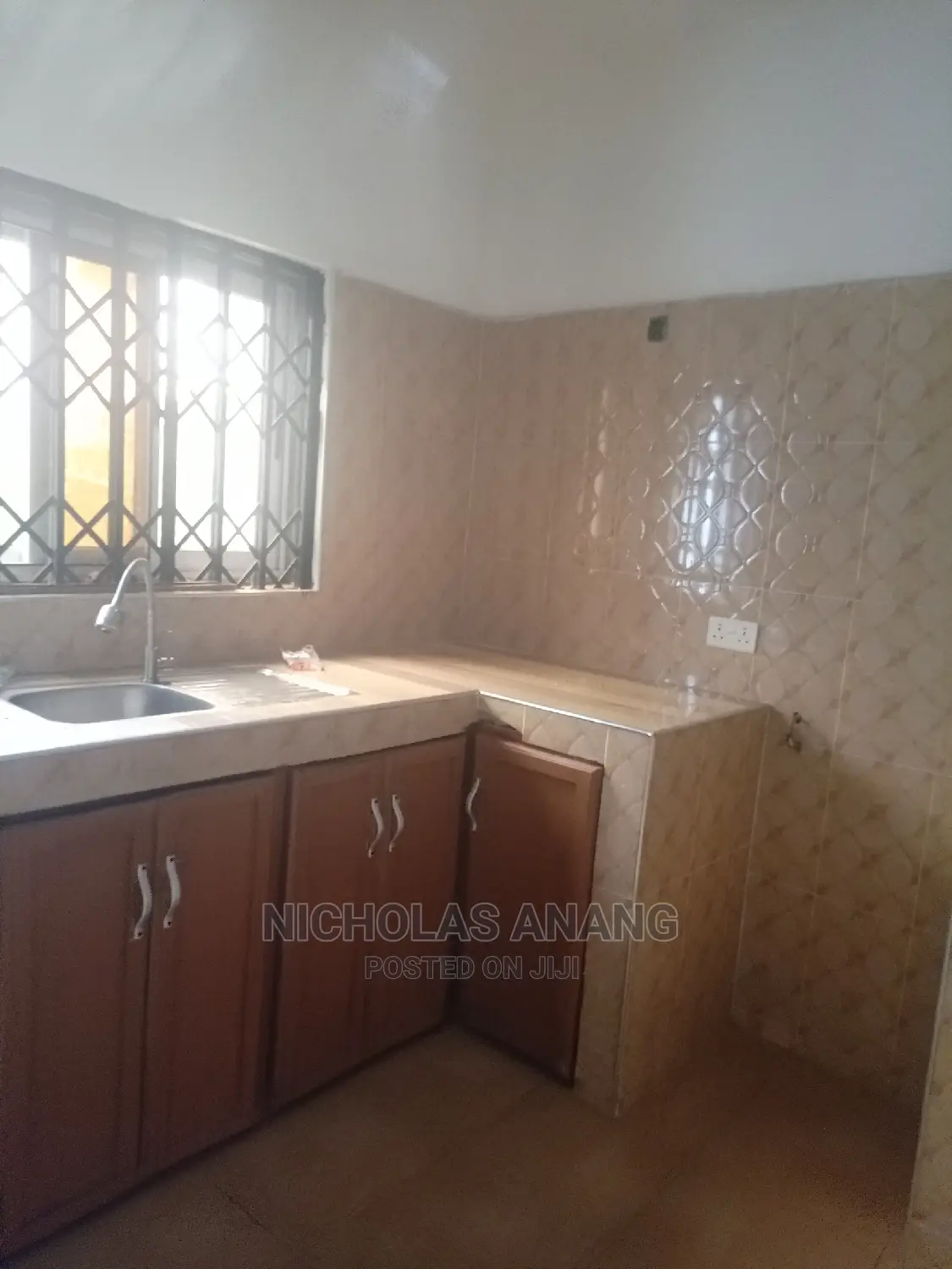 2bdrm Apartment in Dorns Properties, New Town for rent