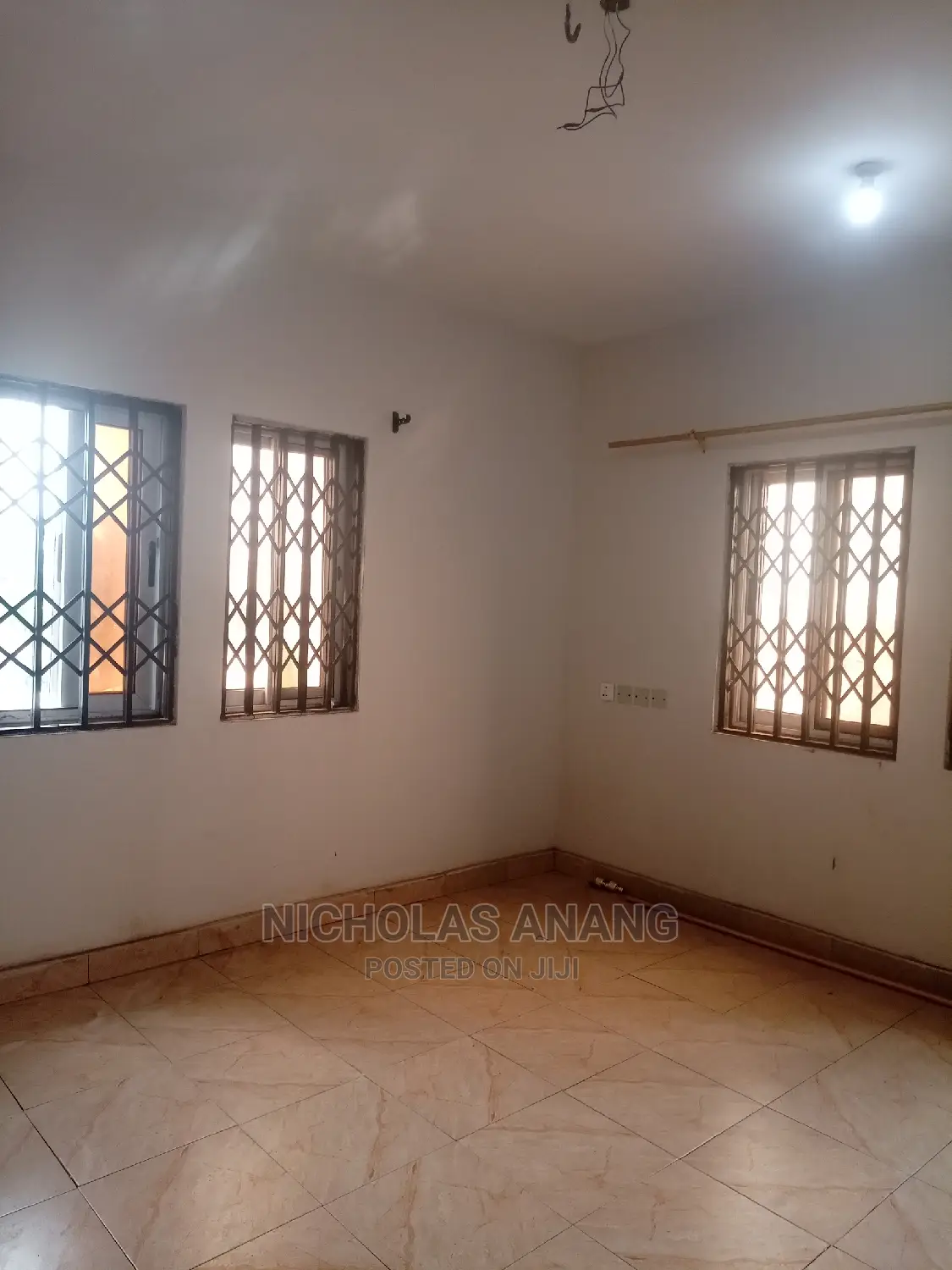 2bdrm Apartment in Dorns Properties, New Town for rent