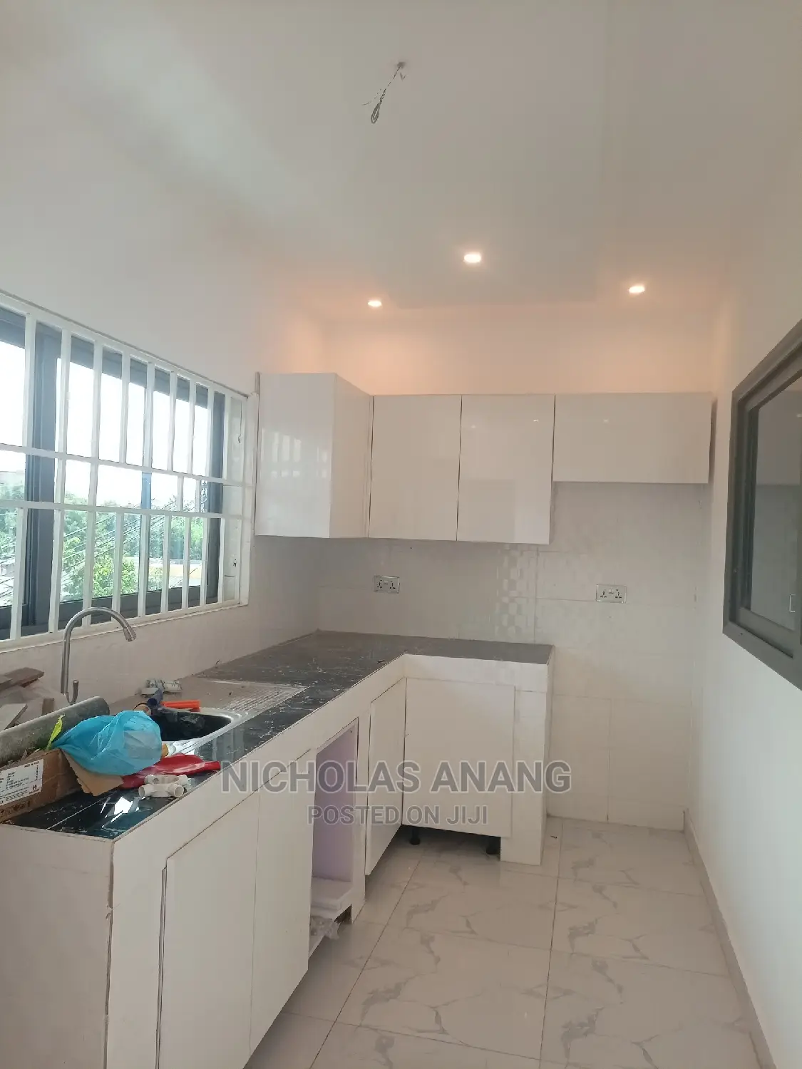 3bdrm Apartment in The Dorns Properties, New Town for rent