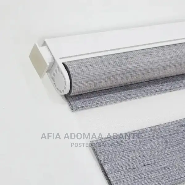 7 Feet Curtain/Window Blinds [200cm X 200cm]