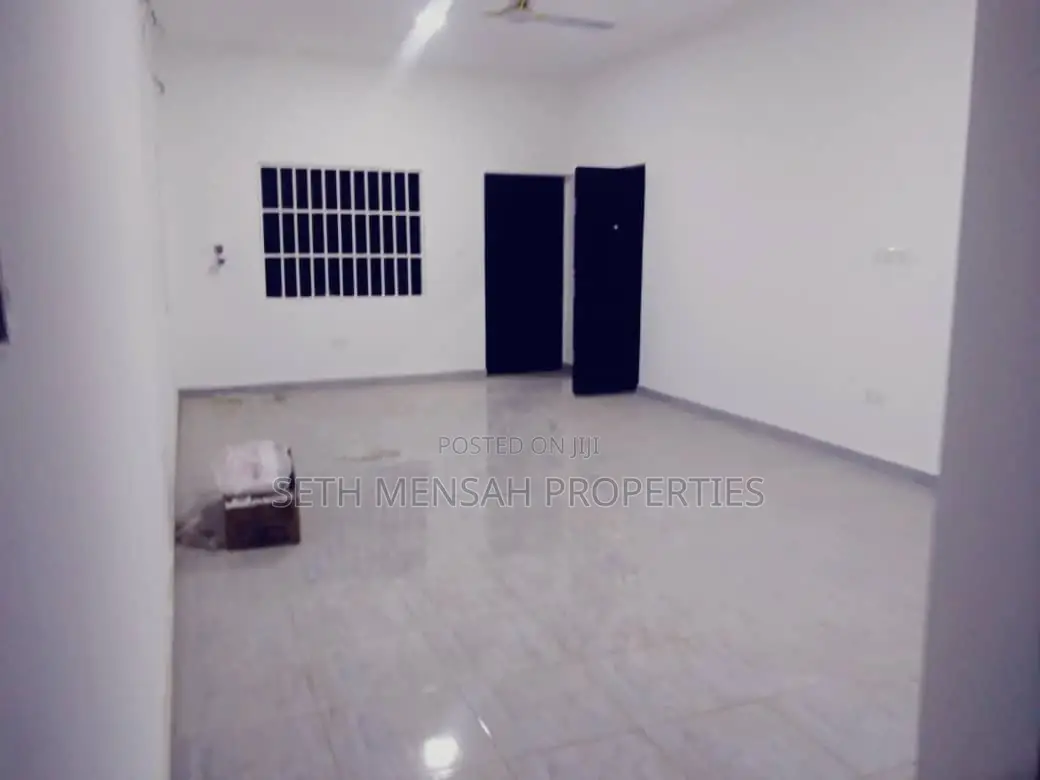 2bdrm Apartment in Haatso for rent