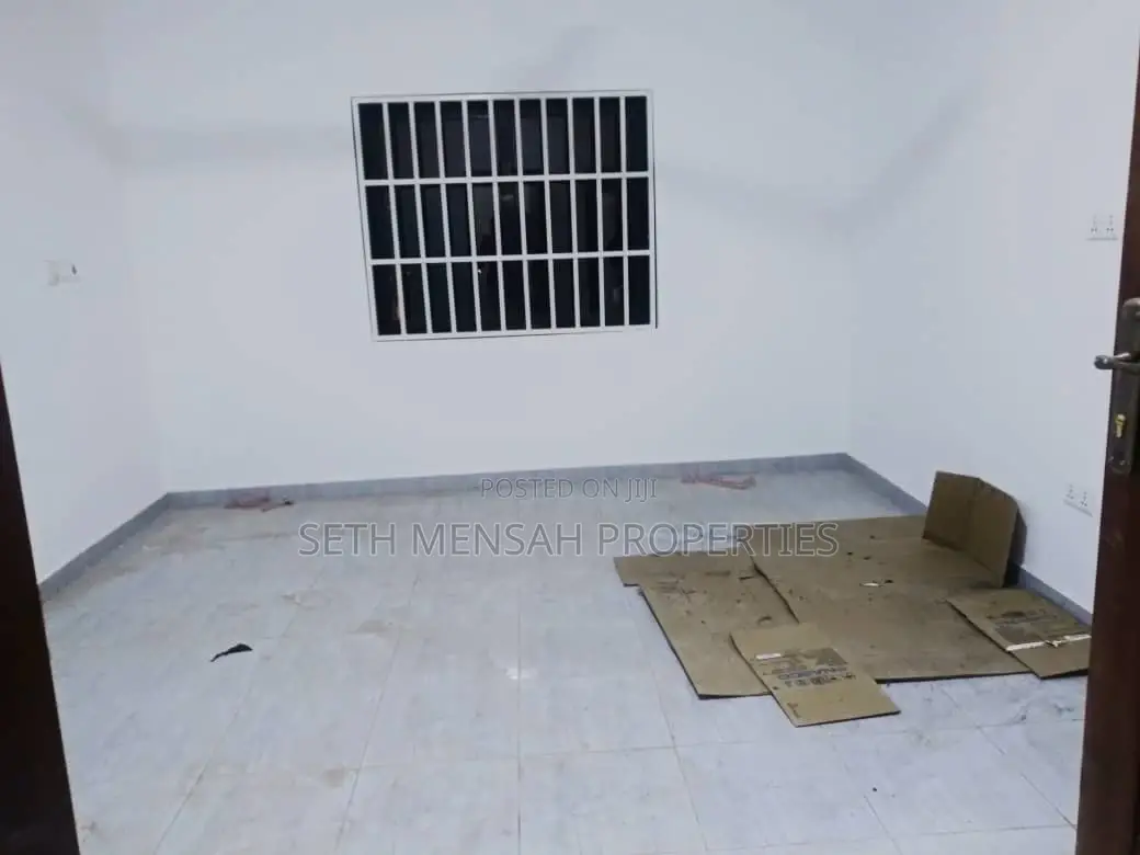 2bdrm Apartment in Haatso for rent
