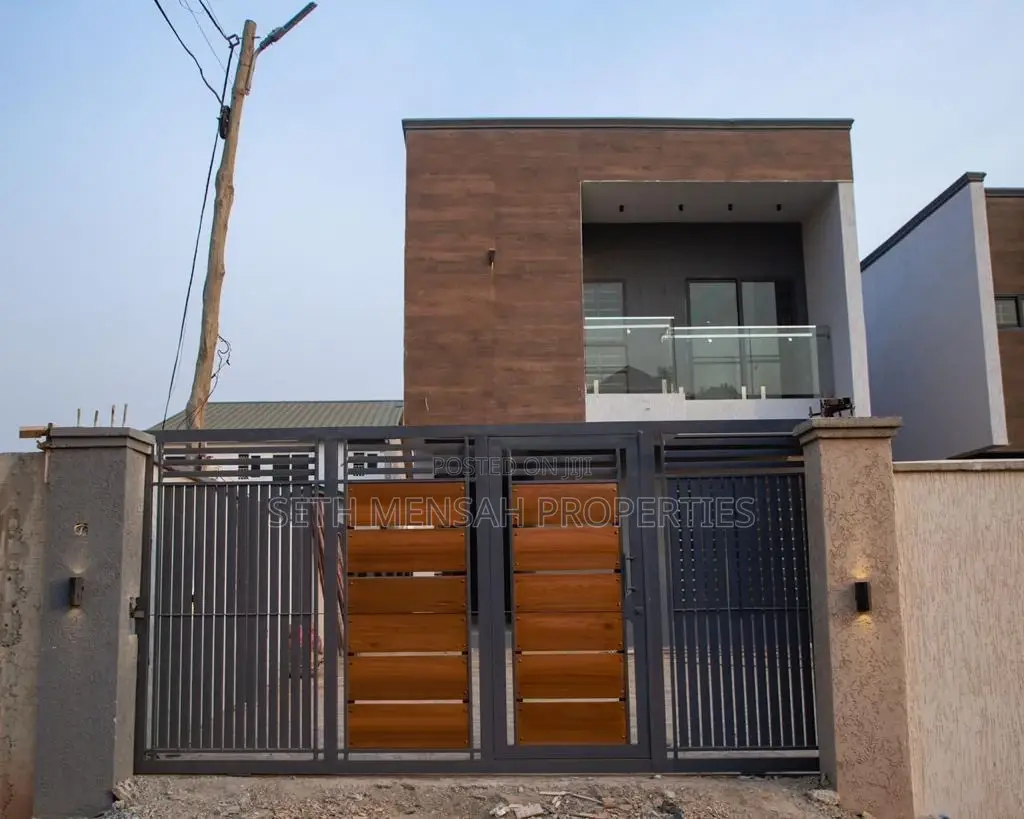 3bdrm House in Oyarifa for sale
