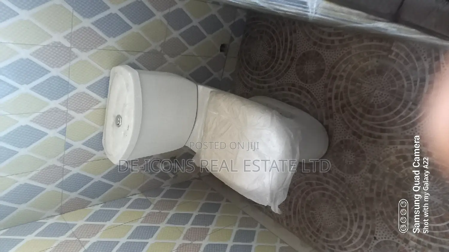 2bdrm Duplex in De-Icons Real Estate, Awutu Senya East Municipal