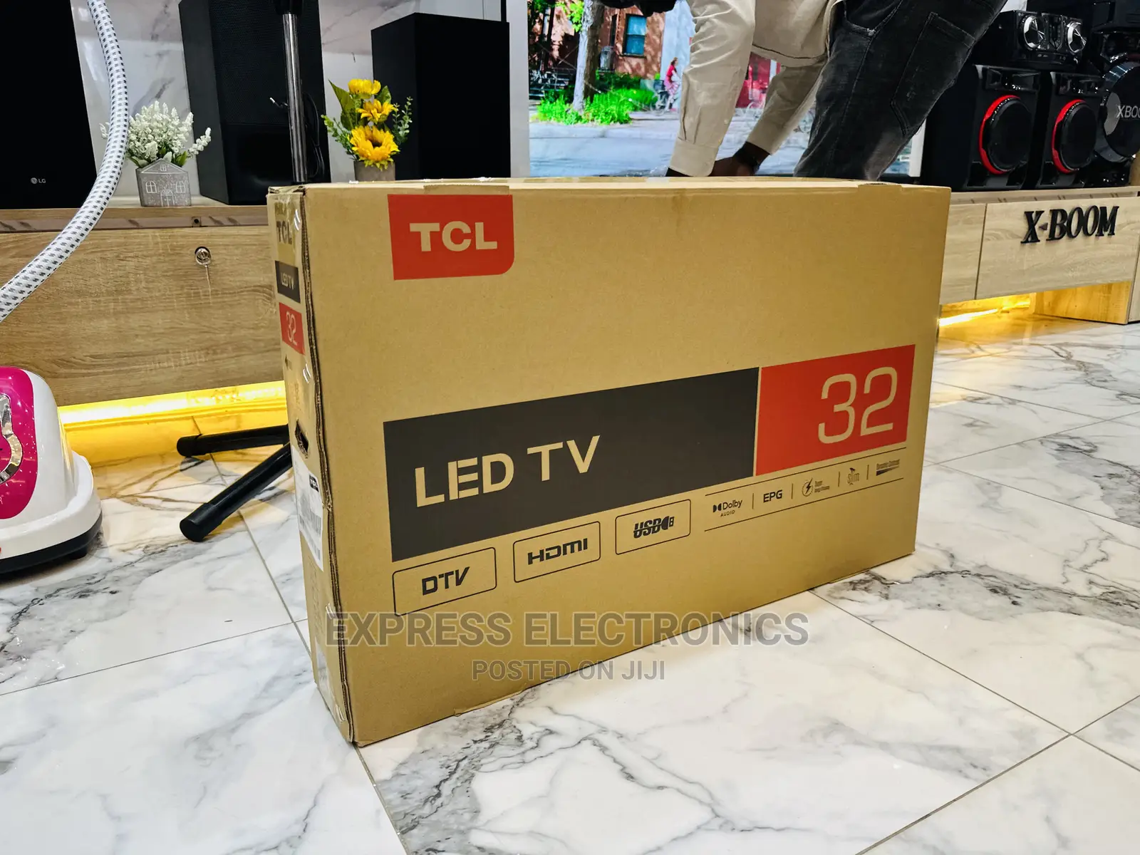 32D3200 TCL Triluminos FHD Satellite 32” Digital