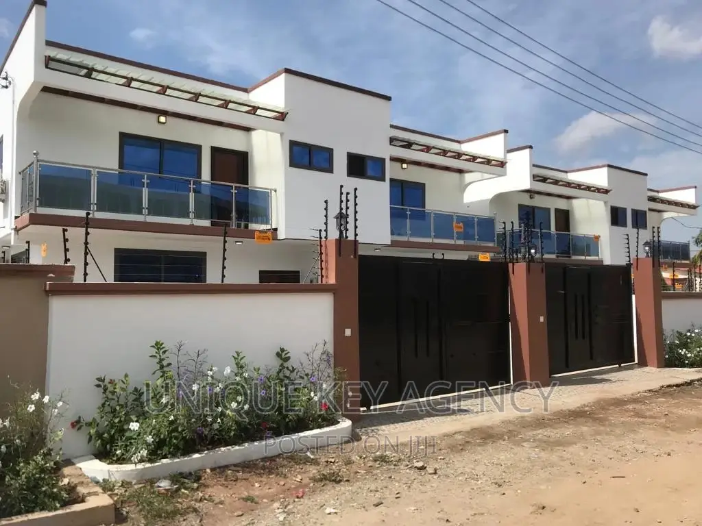3bdrm House in Unique Lawson, Ashomang Estate for sale