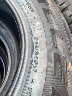 Bridgestone 265/65 R17