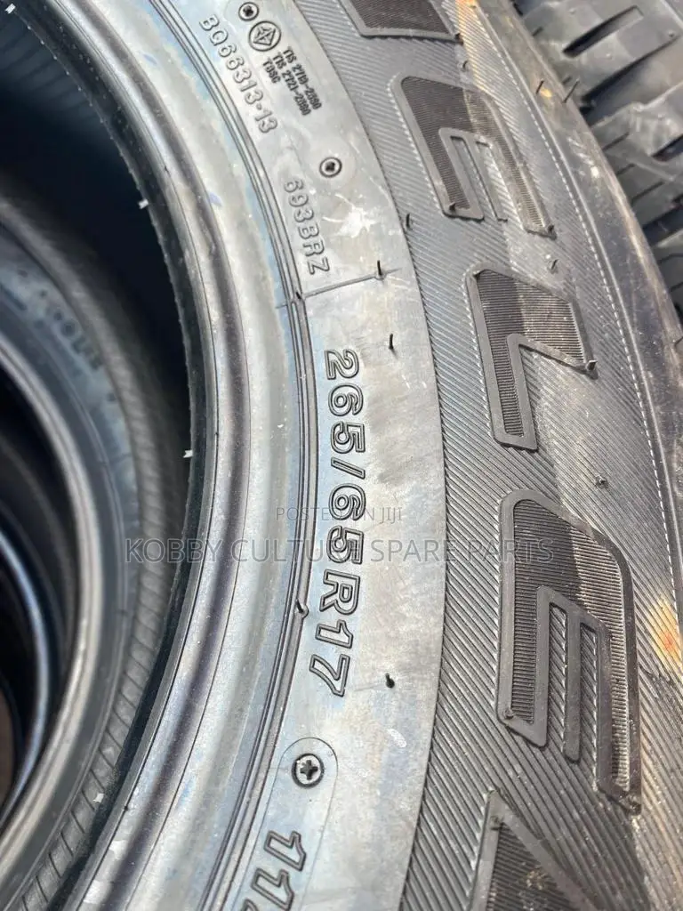 Bridgestone 265/65 R17